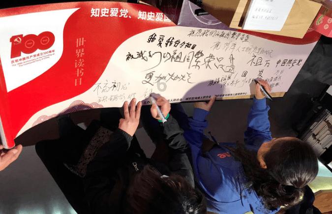这个社会找不到真心了。心痛，为什么